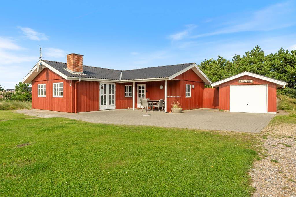 Bjerregård: Ferienhaus mit Sauna und Kamin für erholsame Tage in Hvide Sande, Holmsland Klit