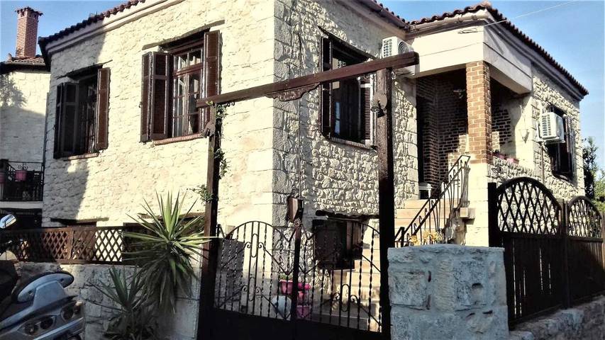 Gîte pour 4 personnes, avec vue et balcon à Afitos - 2