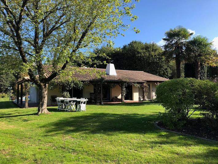 Chambre d’hôte pour 2 personnes, avec piscine et jardin