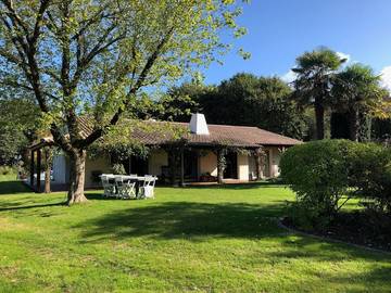 Chambre d’hôte pour 4 personnes, avec jardin et piscine à Grosbreuil