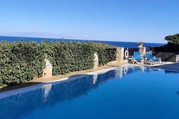 Villa With Pool for 16 People in Naxxar, Malta Island, Photo 3