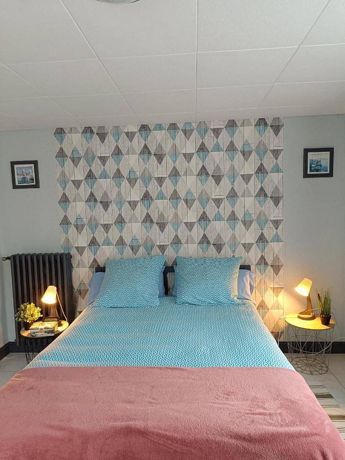 Chambre d’hôte pour 2 personnes, avec vue ainsi que jardin et terrasse