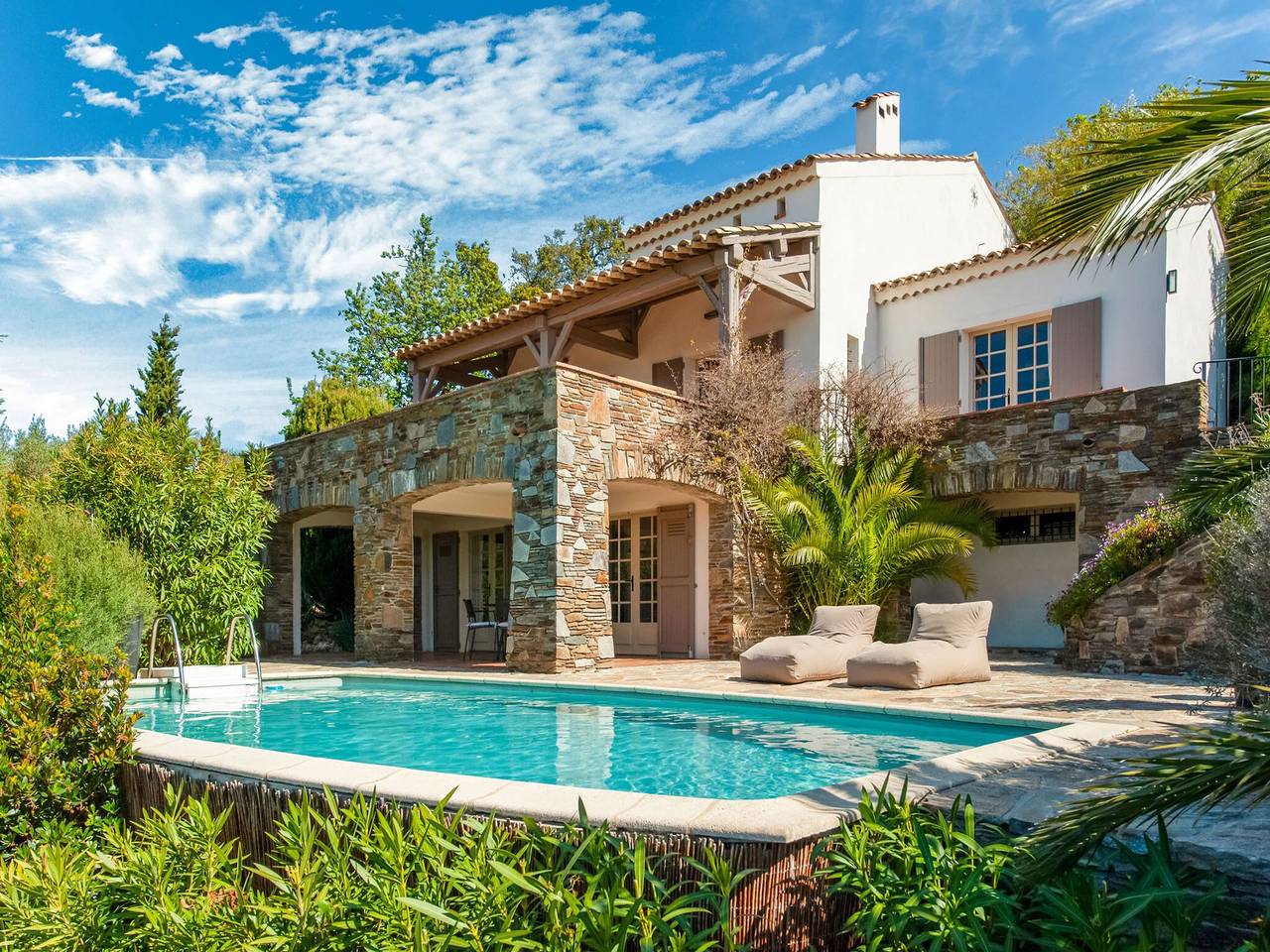 Casa vacanza a Var a partire da 795€ a notte