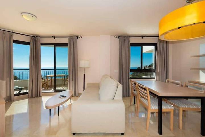 Ferielejlighed for 2 personer, med have og pool samt terrasse, husdyr tilladt - 1