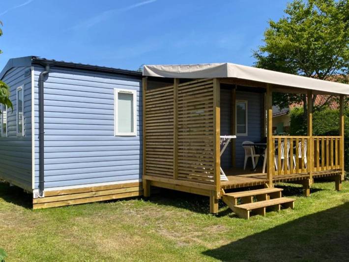 Camping pour 4 personnes, avec terrasse