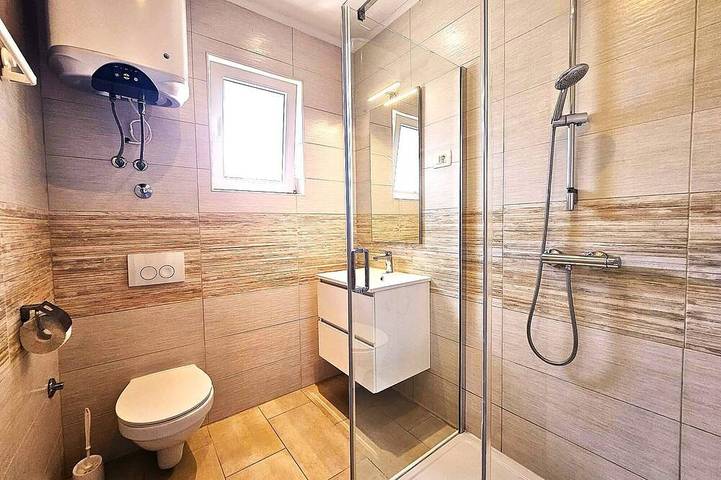Ganze Wohnung, Apartment Gloria Blue 1 in Malinska-Dubašnica, Krk