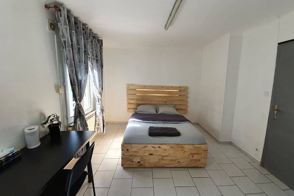 Chambre double sanitaire privatif in Vandœuvre-lès-Nancy, Région de Nancy