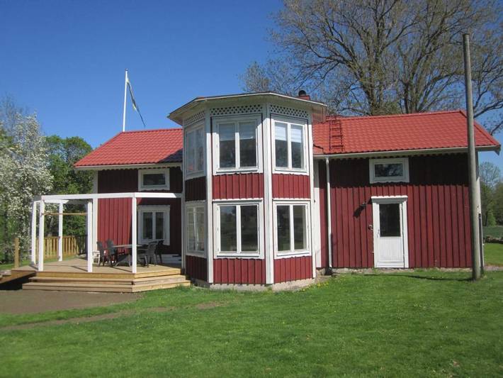 Location de vacances pour 5 personnes, avec Balcon ainsi que Terrasse et Jardin à Kumla