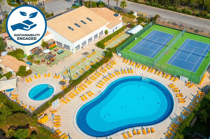 Ferienwohnung für 7 Personen, mit Balkon und Garten sowie Pool in Portimão