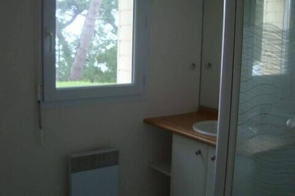 Entire apartment, Apartement Sea View in Trevou Treguignec Trestel in Parcarbore Saturday to Saturday in Trévou-Tréguignec, Pink Granite Coast