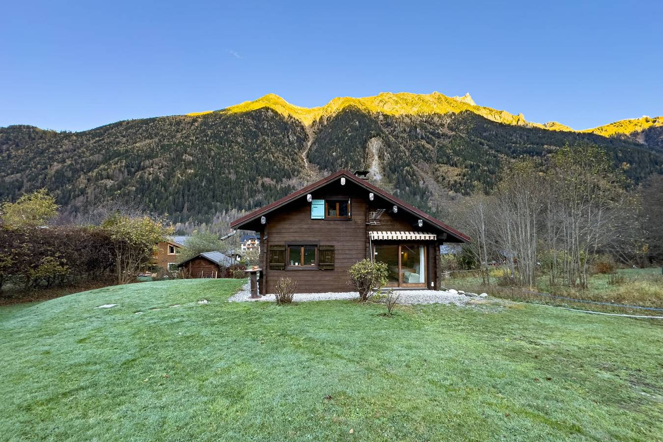  Authentic family chalet with garden in Chamonix in Chamonix-Mont-Blanc, Massif du Mont-Blanc