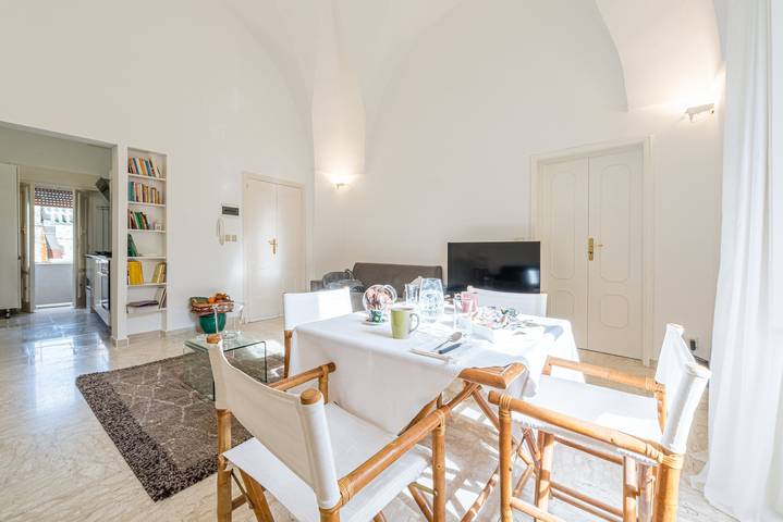 Holiday Home 'Dimora Cece' with Balcony and Wi-Fi in Francavilla Fontana, Salento