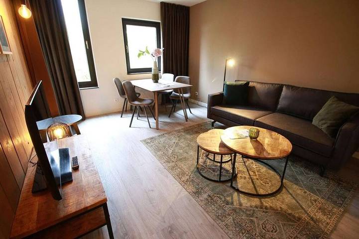 Ferienwohnung für 4 Personen, mit Garten und Pool - 1