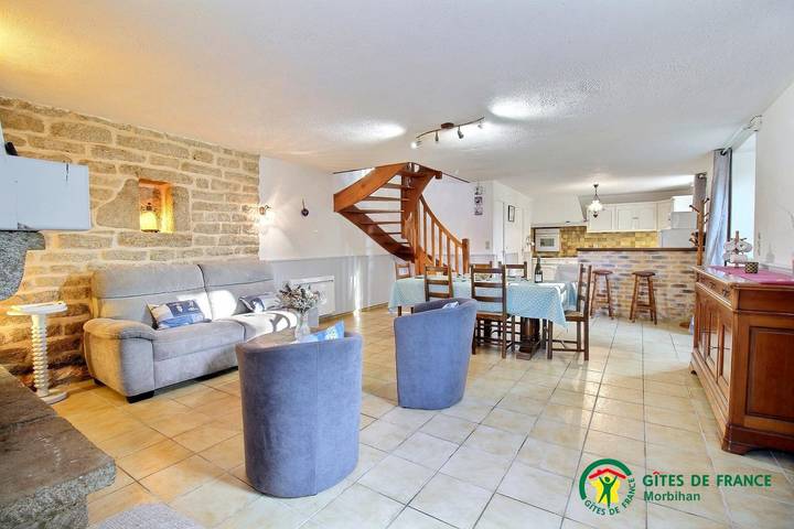Gîte pour 6 personnes, avec Terrasse et Jardin à Questembert - 4