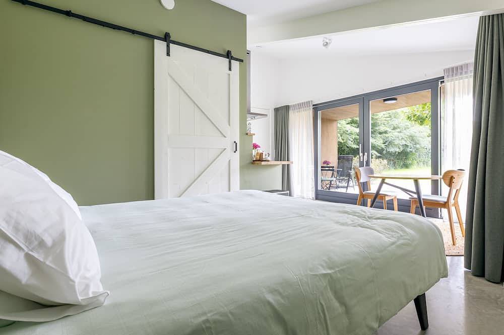Geheel appartement, Romantic studio apartment with unobstructed view and near the beach, dunes, Amsterdam. in Castricum, Nederlandse Noordzeekust