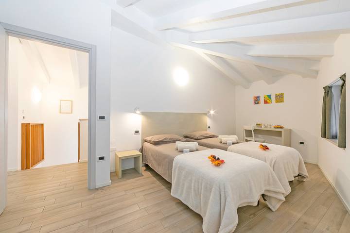 Ganze Wohnung, Arco Rocks 3 with Terrace and Views in Arco, Gardasee-Berge