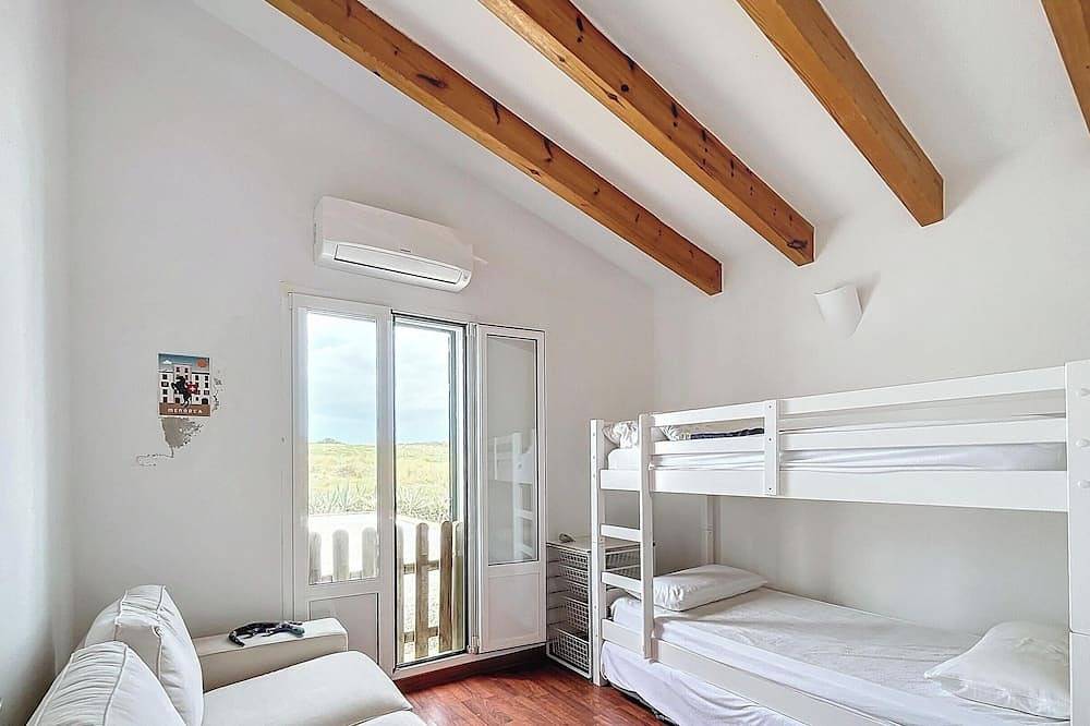 F63-Maison-Salle de bain privée in Fornells, Es Mercadal