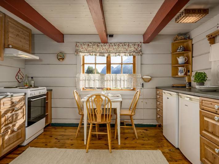 Ferienhaus für 5 Personen, mit Terrasse und Garten sowie Ausblick und Seeblick in Stryn - 3