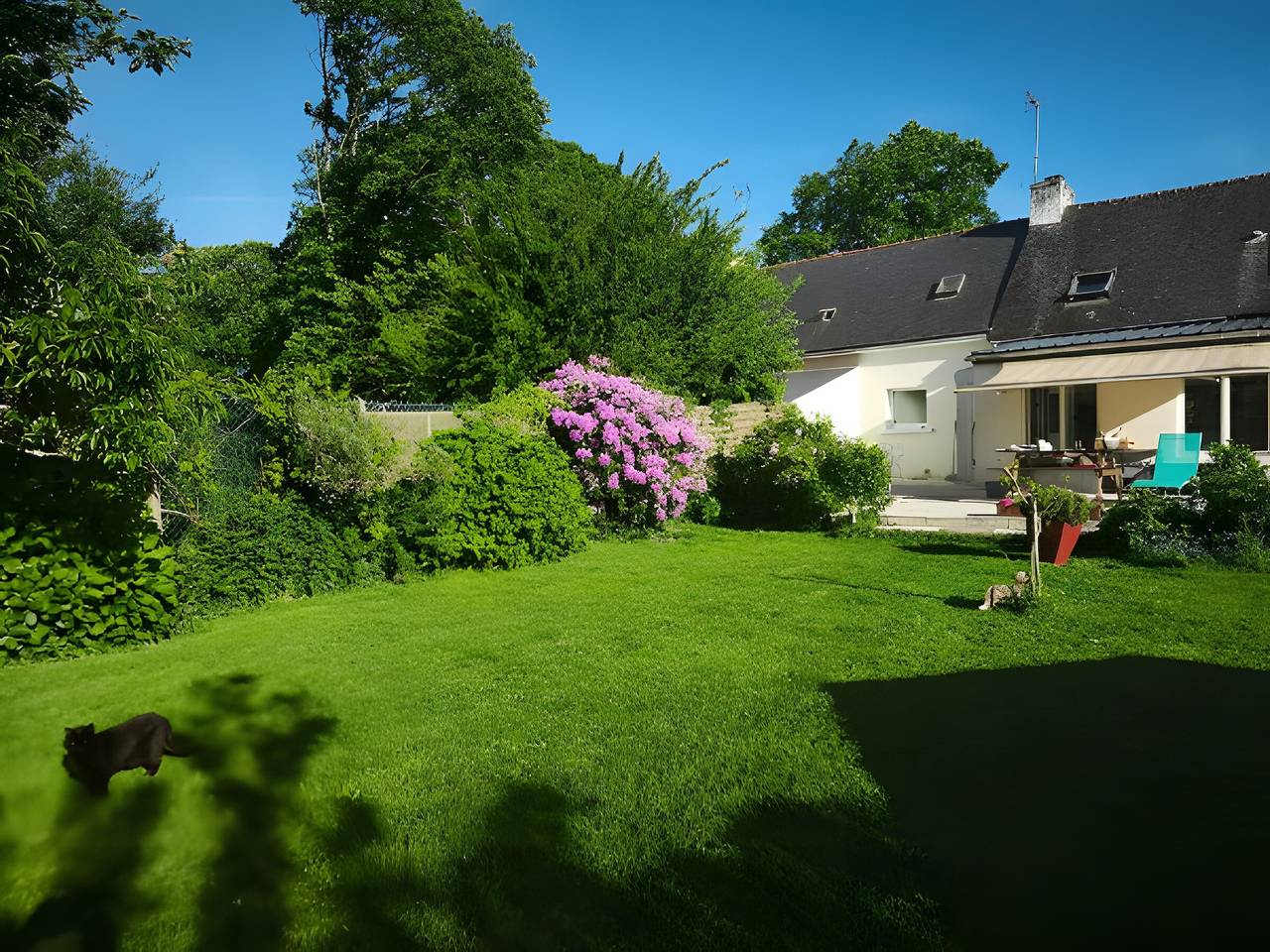 Guest Room "Atelier Des Rêves Lumières" 20 Minutes from the Ocean in Bannalec, Quimper region