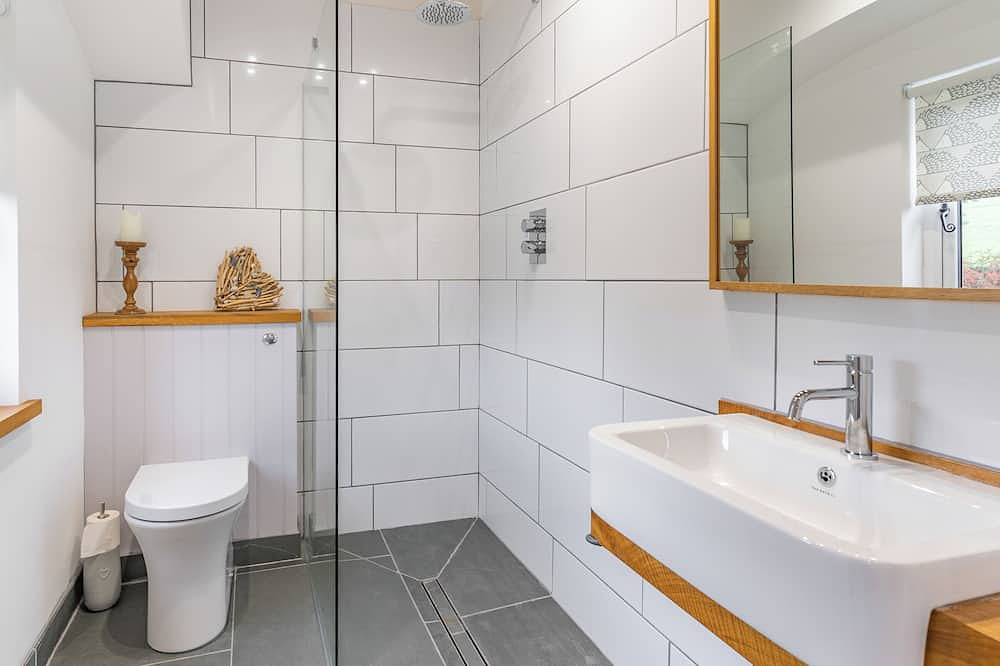 2 bedroom accommodation in Llandeilo in Llandeilo, Brecon Beacons