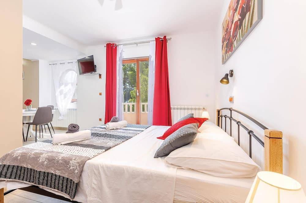 Geheel appartement, Gezellig appartement in Jesenice in Jesenice, Split-Dalmatië