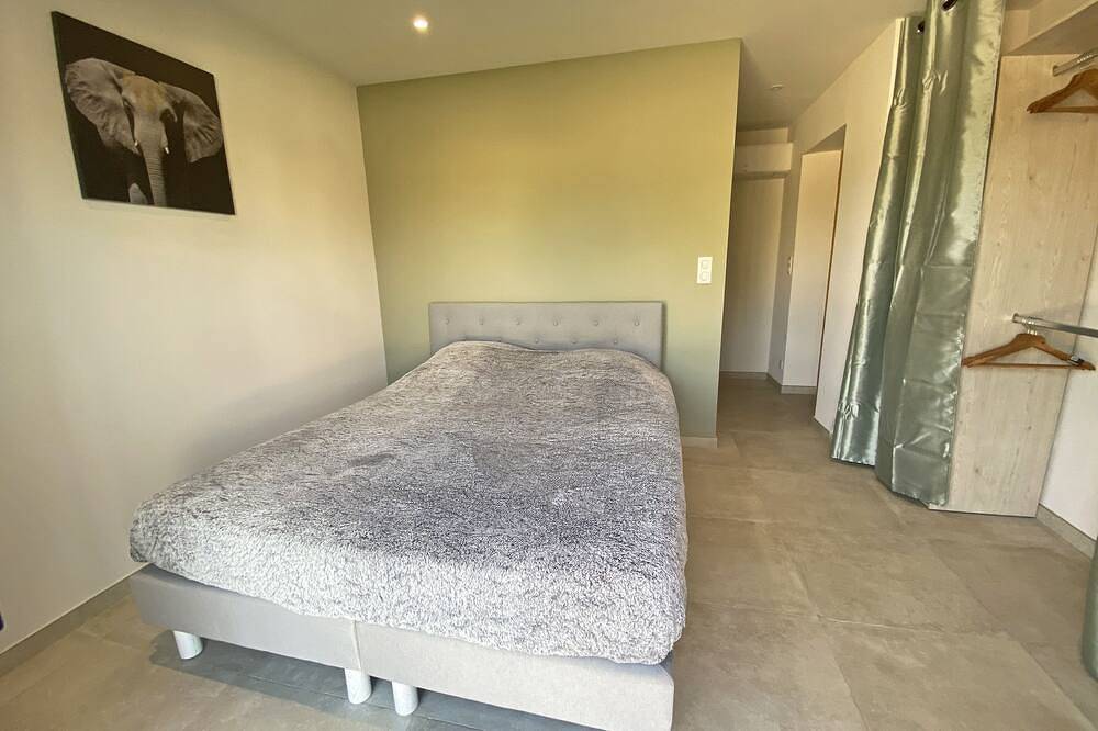 Villa Neuve en Campagne 140m2 in Maillane, Region de Arles