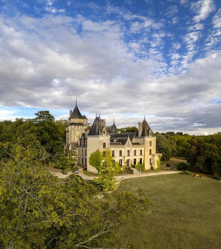 Chambre d’hôte pour 3 personnes, avec Terrasse et Jardin ainsi que Piscine et Vue