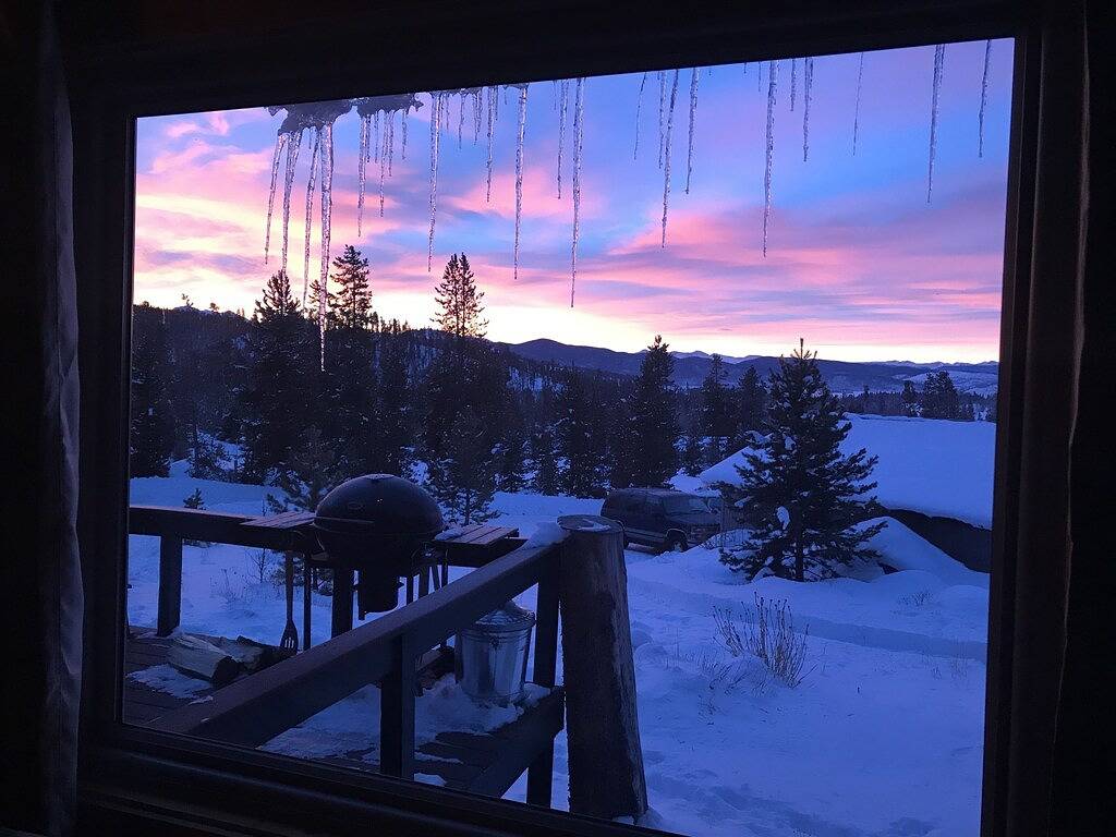 Machen Sie in der Piney Lodge einen Schritt zurück in die Vergangenheit in Grand County