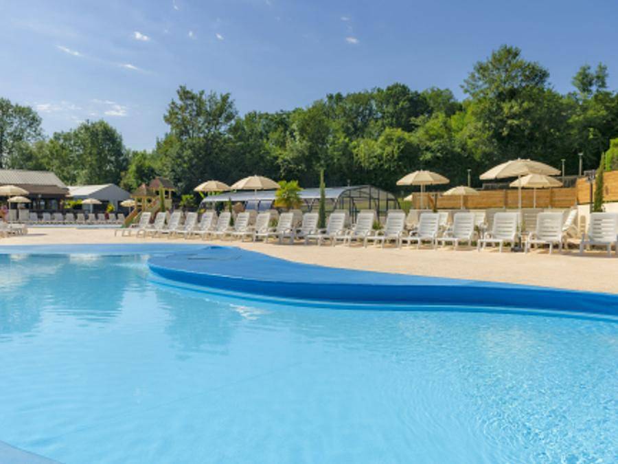Camping Le Chêne Gris - Mobilheim 6 personen - Comfort | 2 Zi. | 4/6 Pers. | Erhöhte, nicht überdachte Terrasse | Clim. in Faremoutiers, Seine-et-Marne
