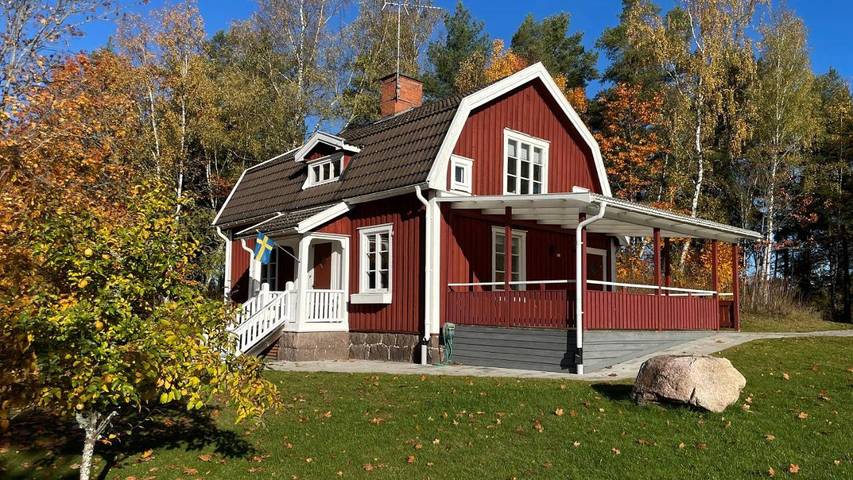 Ferienhaus für 6 Personen, mit Garten und Ausblick in Mariannelund