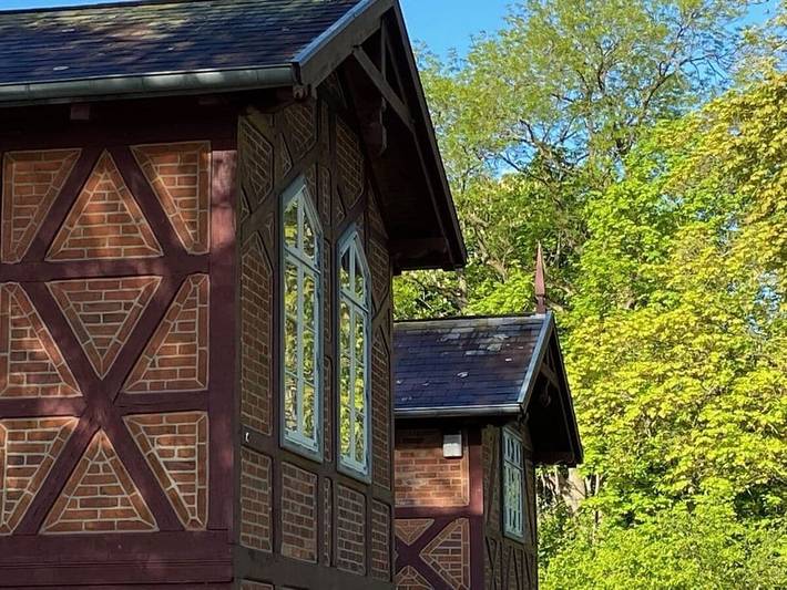 Stintenburg-Insel:  Brückenhaus in Zarrentin am Schaalsee, Ludwigslust-Parchim