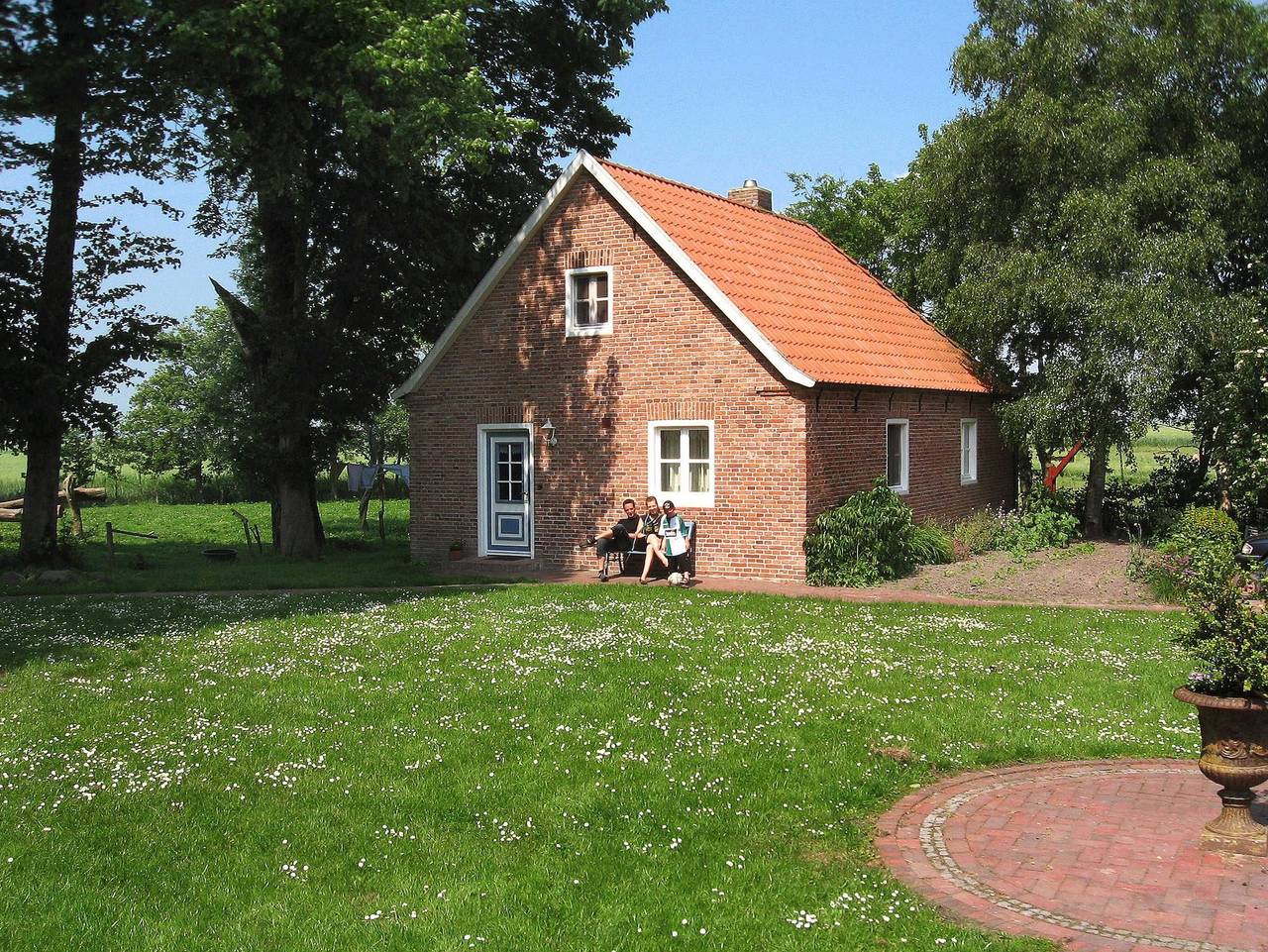 Ferienhof Historisches Altwerdumer Grashaus in Werdum - Ferienwohnung Taubenschlag in Werdum, Landkreis Wittmund
