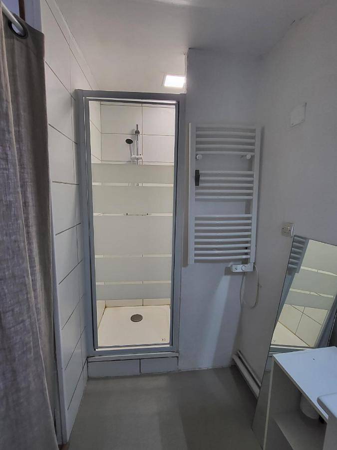 Two-Bedroom House in Candes-Saint-Martin, Vallée de la Loire