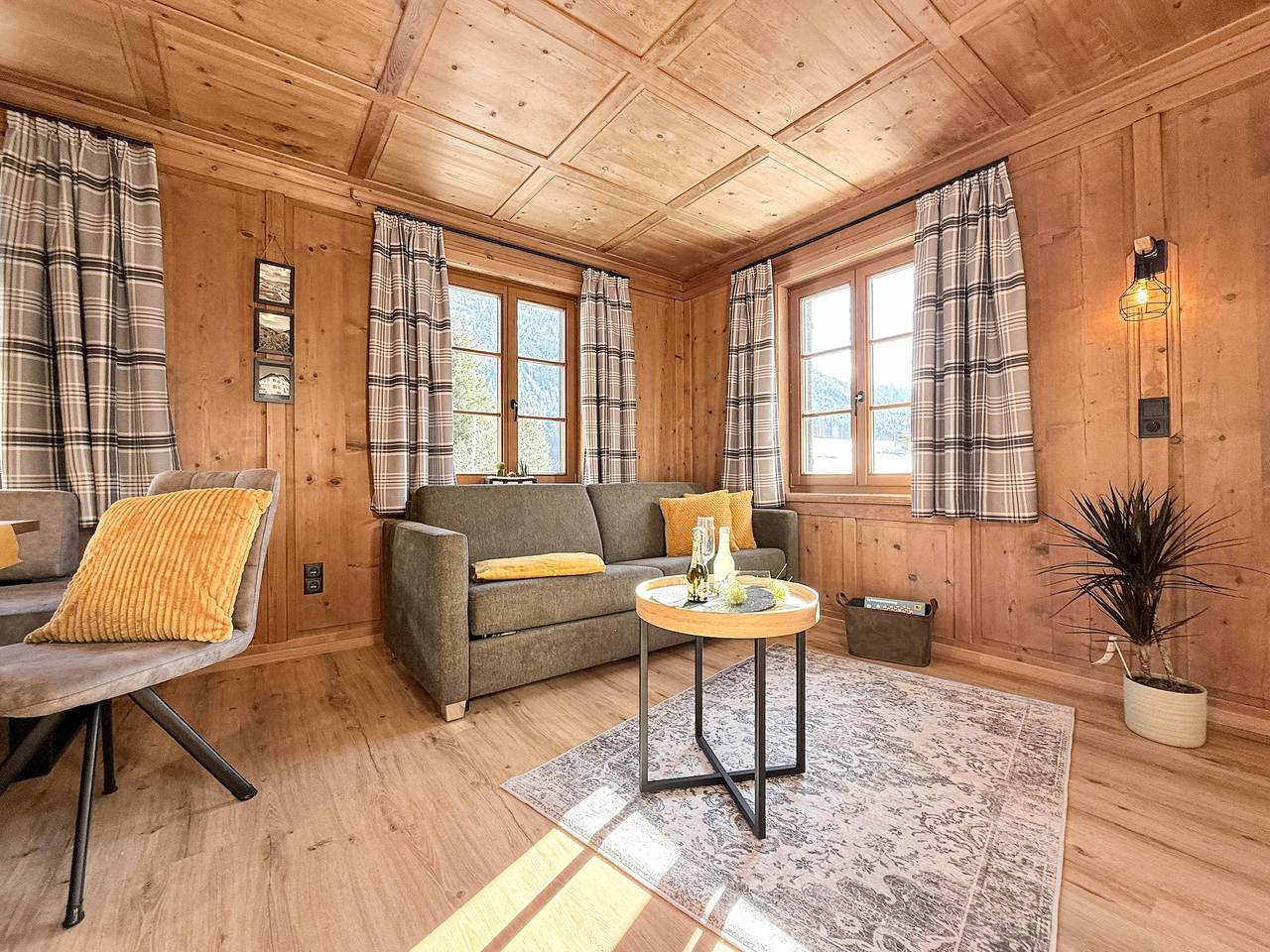 Ganze Ferienwohnung, Appartement 1 in Untergiblen, Elbigenalp