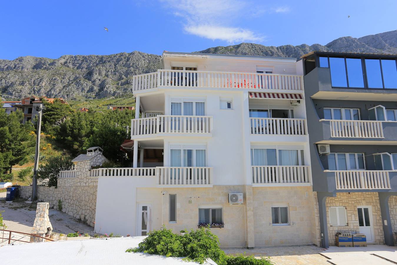 Ganze Wohnung, Studio Appartement mit Terrasse und Meerblick Lokva Rogoznica (Omis) As-13226-a in Lokva Rogoznica, Omis-Riviera