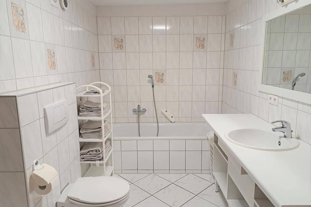 Ganze Wohnung, Ferienwohnungen Dürringer\n2-Zimmer-Wohnung Hegau, 70 qm, 6 km zum Bodensee in Owingen, Bodenseekreis
