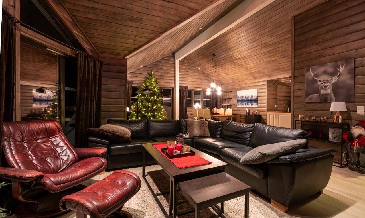 Five-Bedroom House in Sogndal