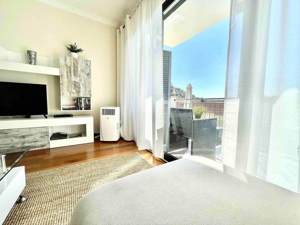 Apartamento inteiro, Apartamento de férias para 5 pessoas in Santa Cruz (Madeira), Madeira