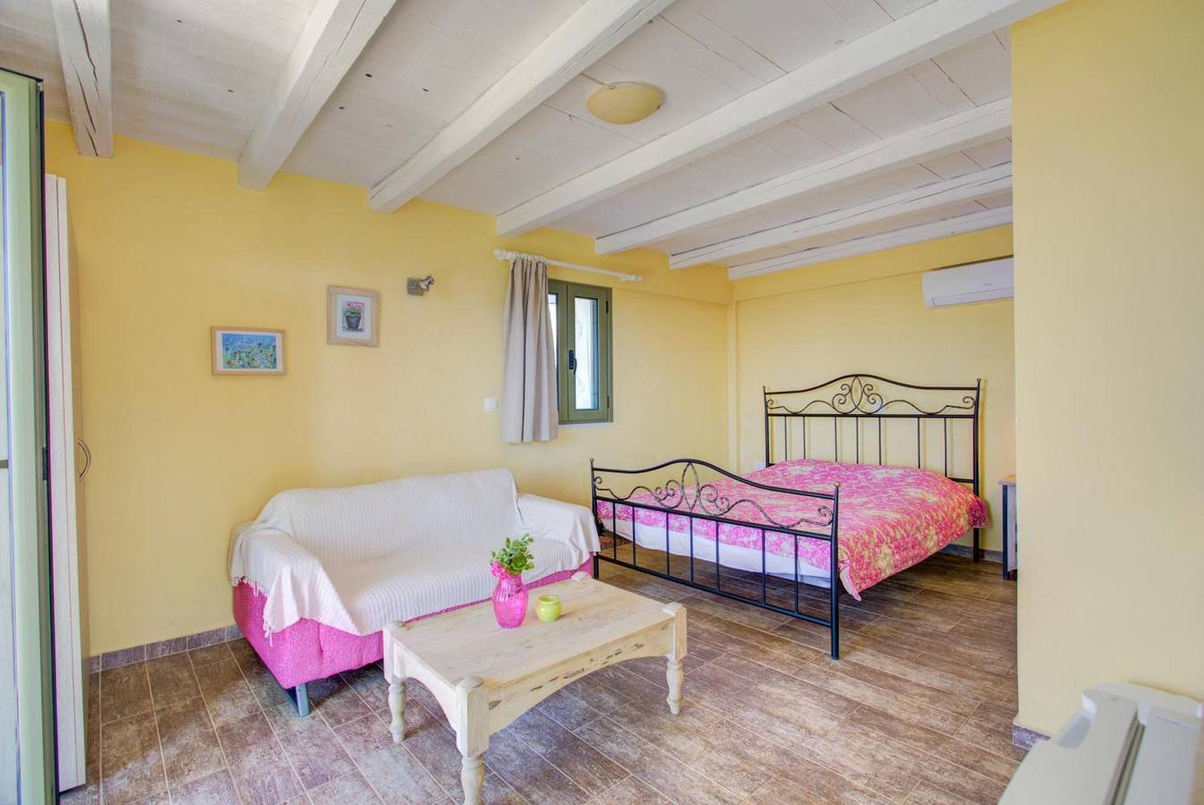 Appartamento vacanze a Messenia a partire da 62€ a notte