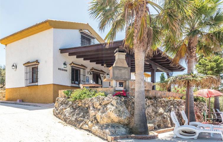 Spacious Apartment with Terrace, Pool & WiFi - Baños de Vilo in Periana, Cordillera Penibética