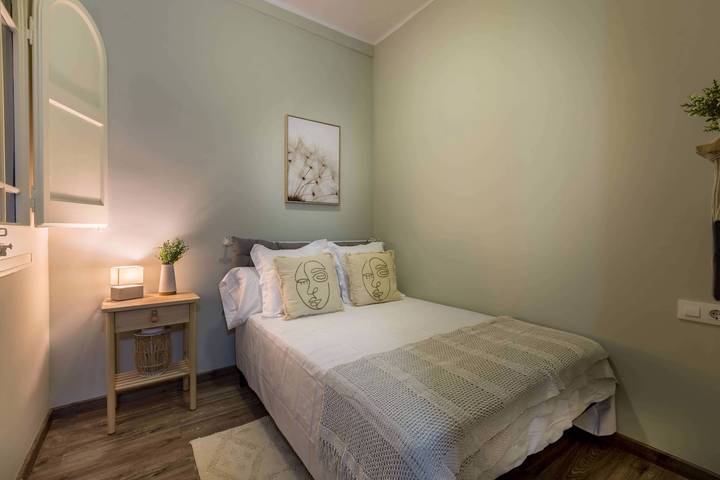 Ferienwohnung für 4 Personen, mit Balkon in Barcelona - 2