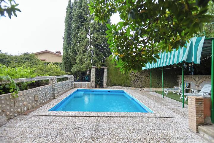 Villa for 6 people, with garden, with pets - 1