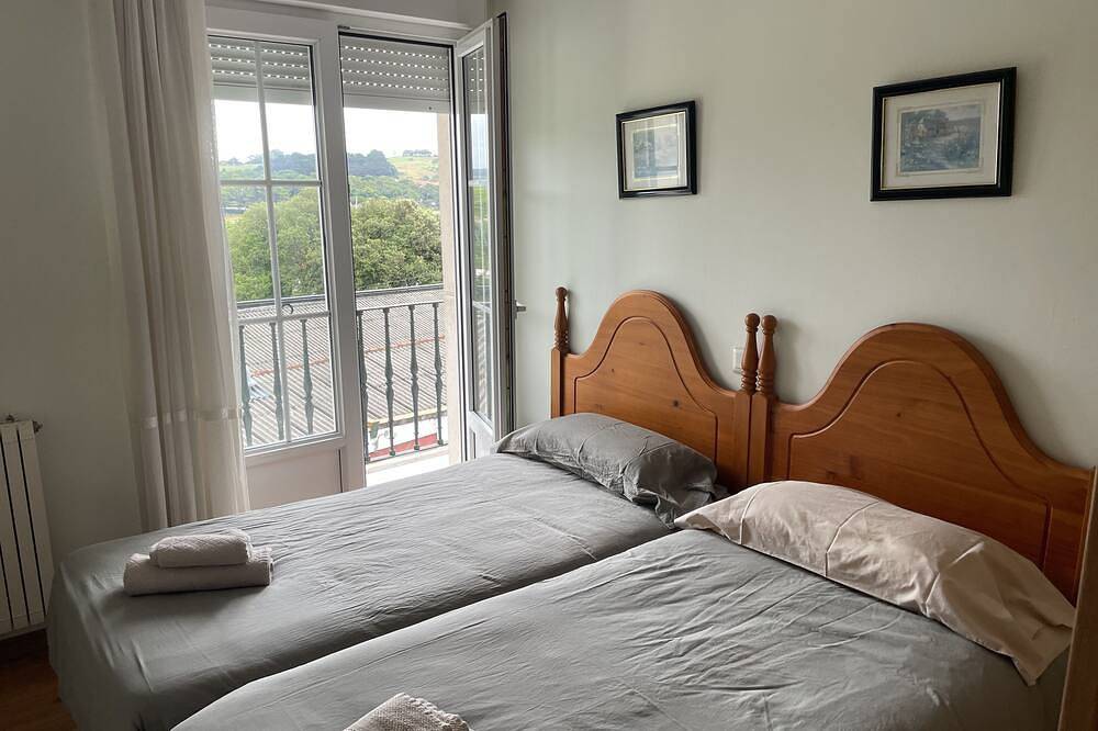 Entire apartment, Ermita San Vicente de la Barquera in San Vicente de la Barquera, Oyambre Natural Park