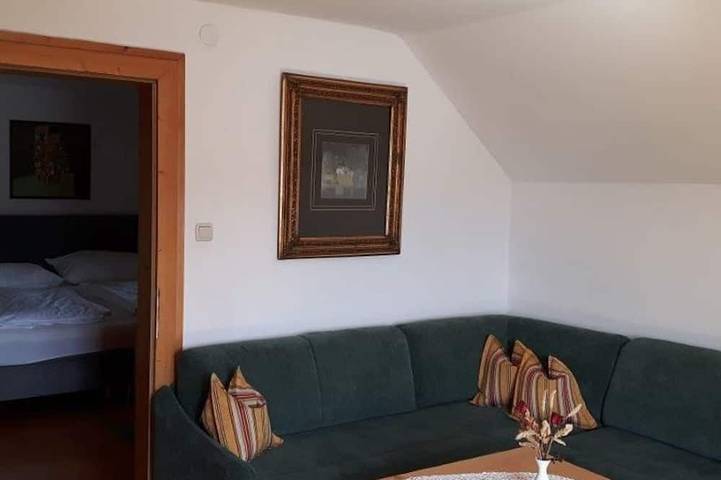 Ferienhaus für 4 Personen, mit Garten und Whirlpool am Attersee