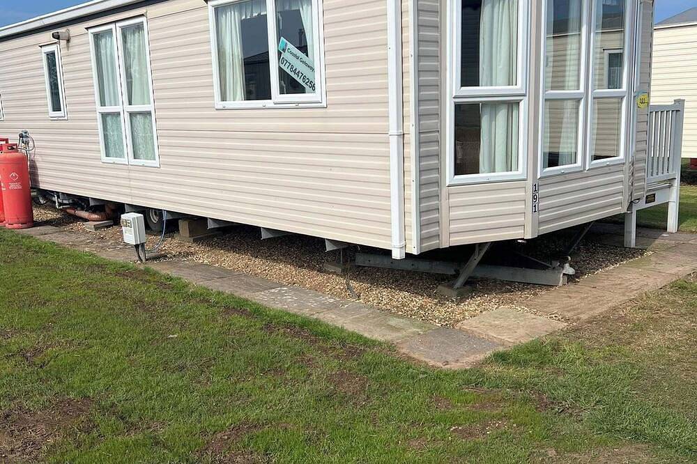Static Caravan for 6 People in Ingoldmells, Lincolnshire