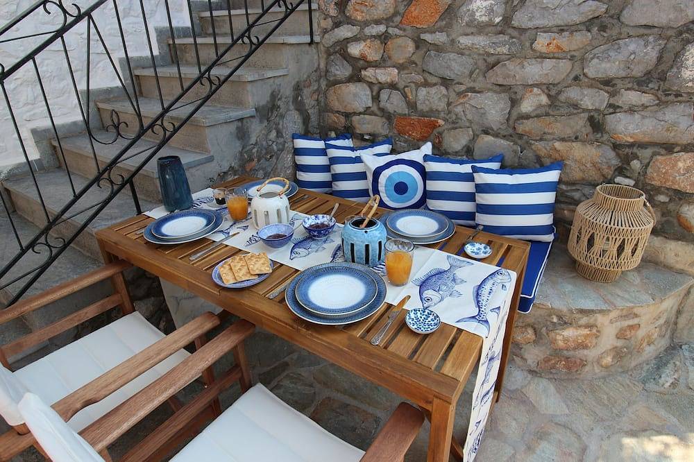 Entire apartment, Azure Haven in Hydra