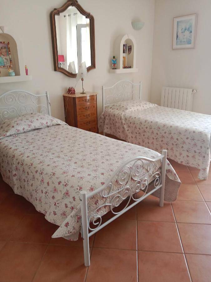 Gîte pour 3 personnes, avec jardin à Furiani - 3