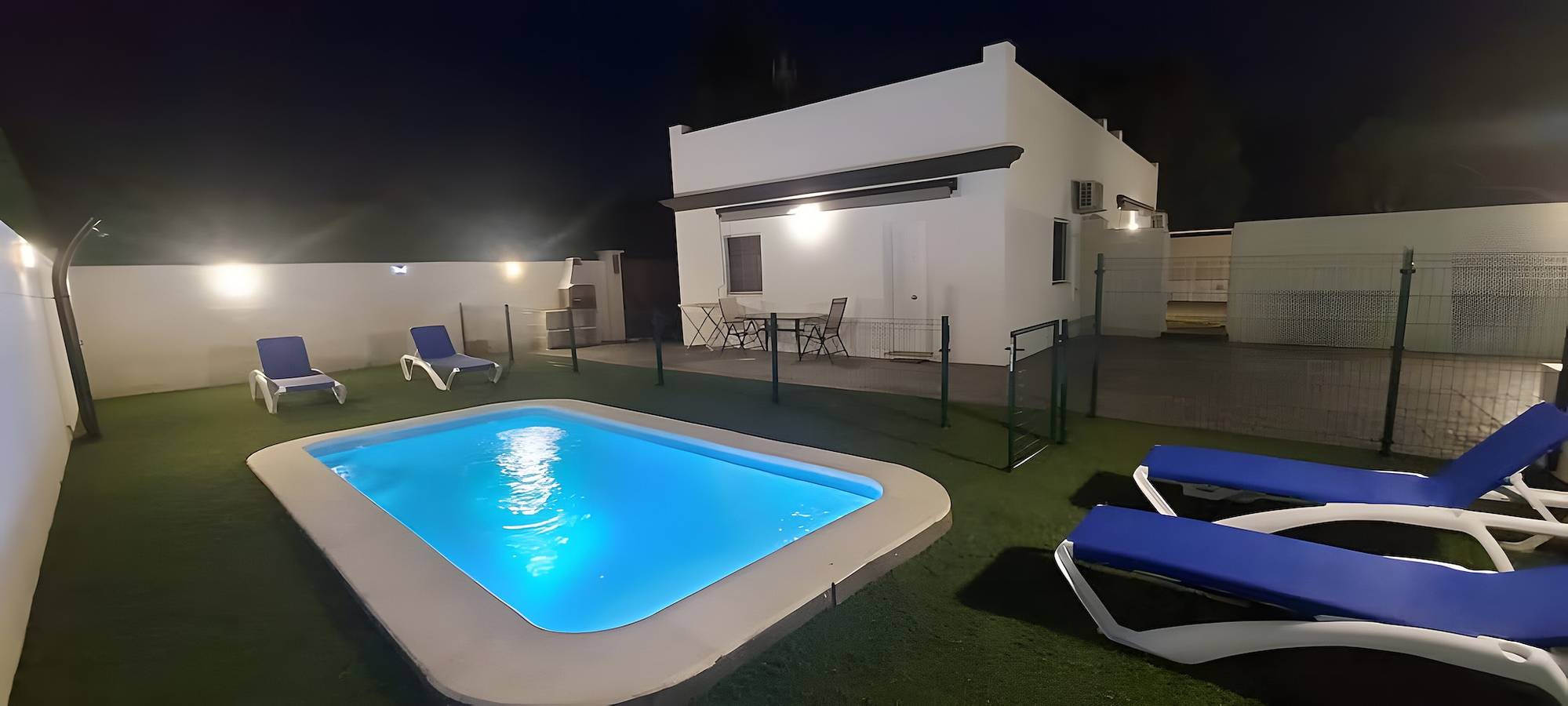 Casa Vacanze 'Alex 1' con Piscina Privata, Wi-Fi e Aria Condizionata in Zahora, Barbate
