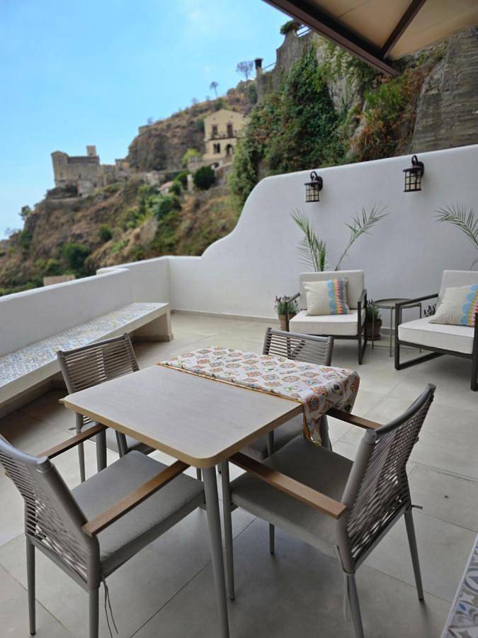 Appartement entier, Porta di Savoca in Savoca, Province de Messina