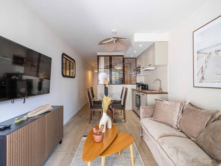 Gîte pour 4 personnes, avec balcon et balcon/terrasse dans Plage de Juan-les-Pins - 4